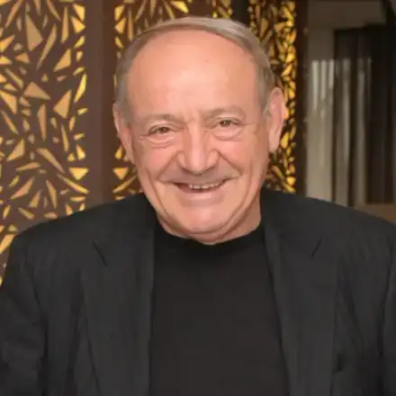 Големият актьор Антон Радичев: Лишавам се, за да си плащам сметките