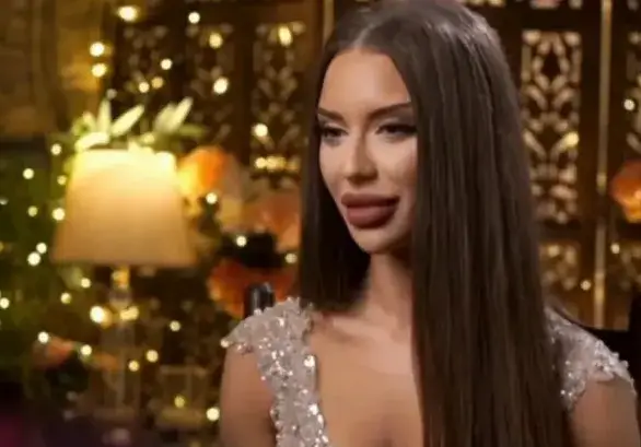 Изгонената танцьорка Мони: Не харесвам Евгени, участвах в „Ергенът“ за слава