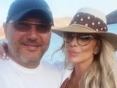 Жената до шеф Манчев върти сделки с имоти за милиони