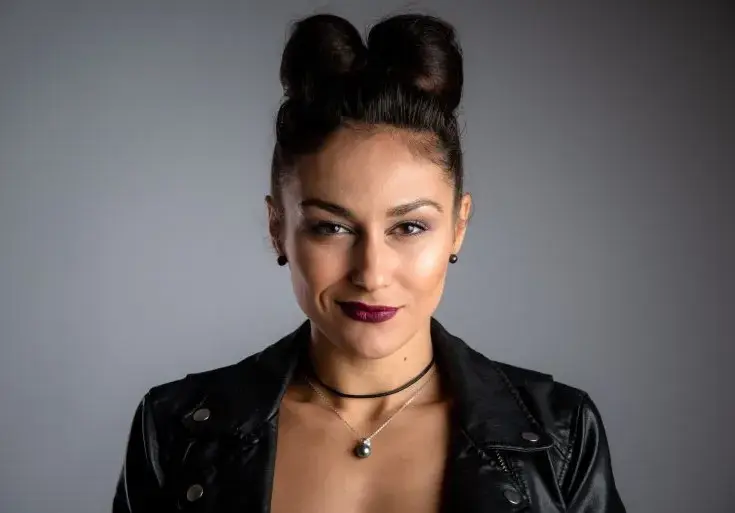 Керана от „Капките” шашка с интересно хоби: Най-обичам  да копая с  баба и дядо!