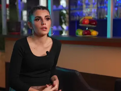 Колоритна абитуриентка е най-секси готвачката