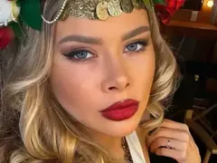 Кристина  от „Ергенът” спала с джендър и друга дама