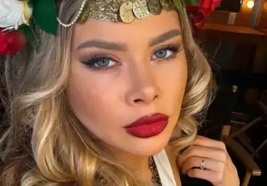 Кристина  от „Ергенът” спала с джендър и друга дама