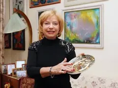 Легендарната Мария Янакиева ослепя след операция