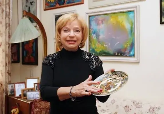 Легендарната Мария Янакиева ослепя след операция