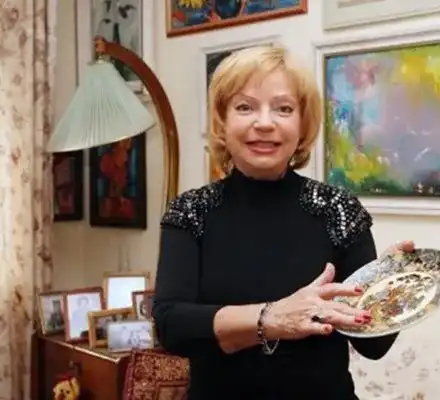 Легендарната Мария Янакиева ослепя след операция