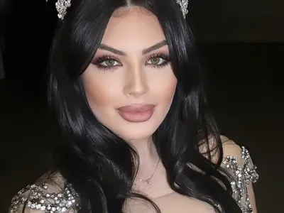 Мис България предизвика фурор в Нидерландия (СНИМКИ)