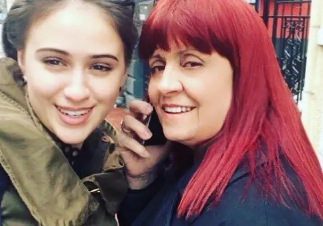 Не харесвате Мария Бакалова? Тогава сте „боклуци“, категорична е майка й