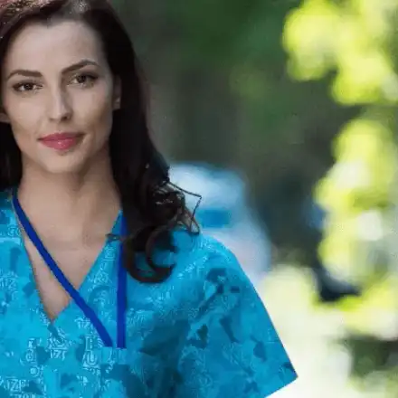 Някоя си Неда Спасова беснее в мрежата: Не крия приятеля си, ще съдя медиите! (А кой го интересува?)