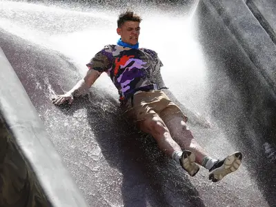 Павел от „Сървайвър”  профукал 300 бона  в казината