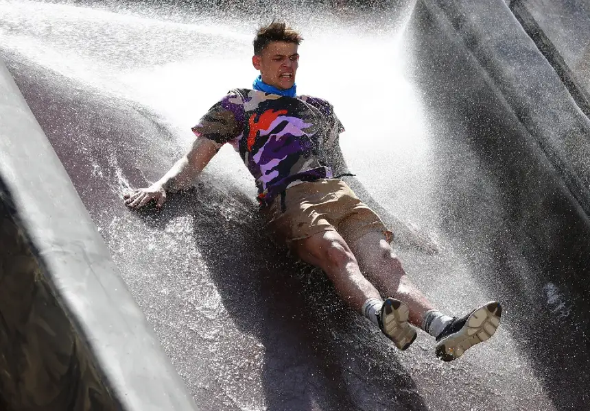 Павел от „Сървайвър”  профукал 300 бона  в казината