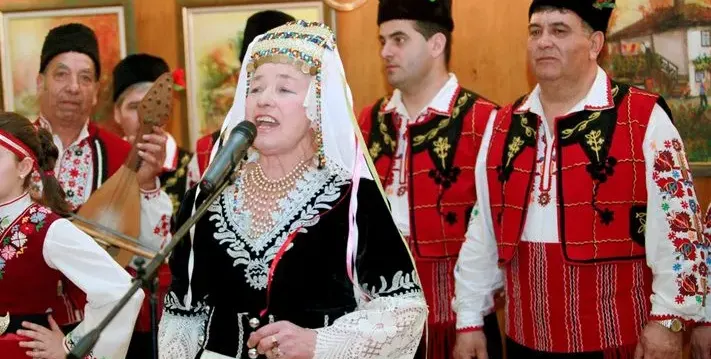 Певицата Янка Рупкина: Видях с очите си как наши политици се напиха пред „Бийтълс“