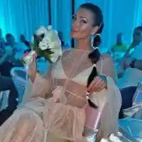 Помните ли я? Виктория Джумпарова върти бизнес с пердета