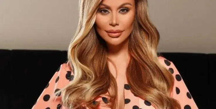 Светлана Гущерова с черешова торта за мама