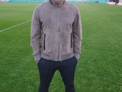 Валери Божинов върти бизнес с имоти в чужбина