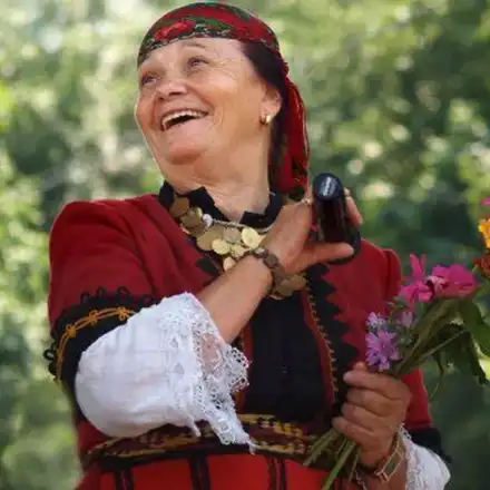 Валя Балканска: Лекувам се с билки заради здравната каса