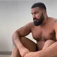 Вирус тръшна Азис