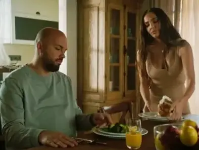 500 бона хонорар  взела Николета