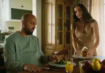 500 бона хонорар  взела Николета