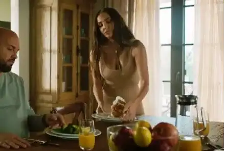 500 бона хонорар  взела Николета