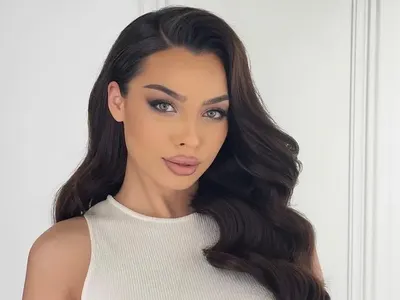 Айлин от „Ергенът” духна  в Милано с приятелки