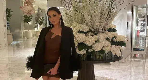 Aйлин от „Ергенът” празнува рожден ден  в Италия