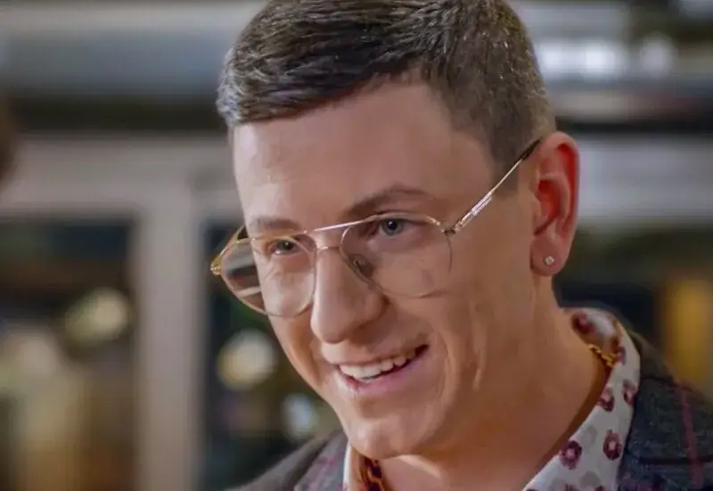 Актьорът от сериалите „Много мой човек” и „Братя” Сотир Мелев:  Едва завърших 7 клас