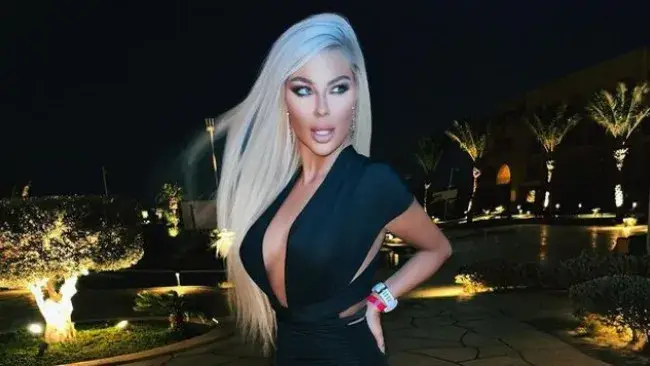 Андреа продава дрехи за половин милион