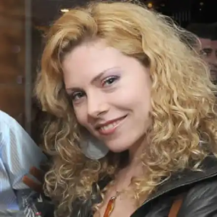 Деси Банова показа сина си от Плевнелиев и се оплака:  По-свръхпалаво дете аз не познавам (Снимка)