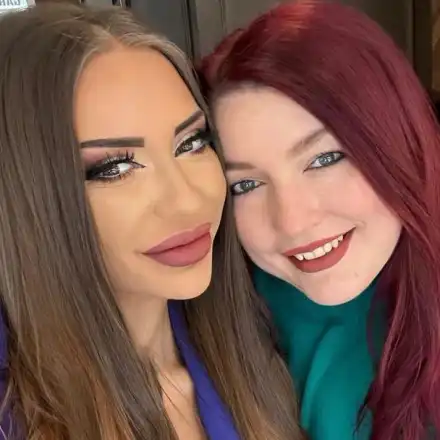 Ергенки се залюбиха! Пам и Мони разкриха, че се обичат