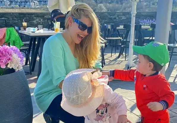 Ева Веселинова праща децата в частна ясла