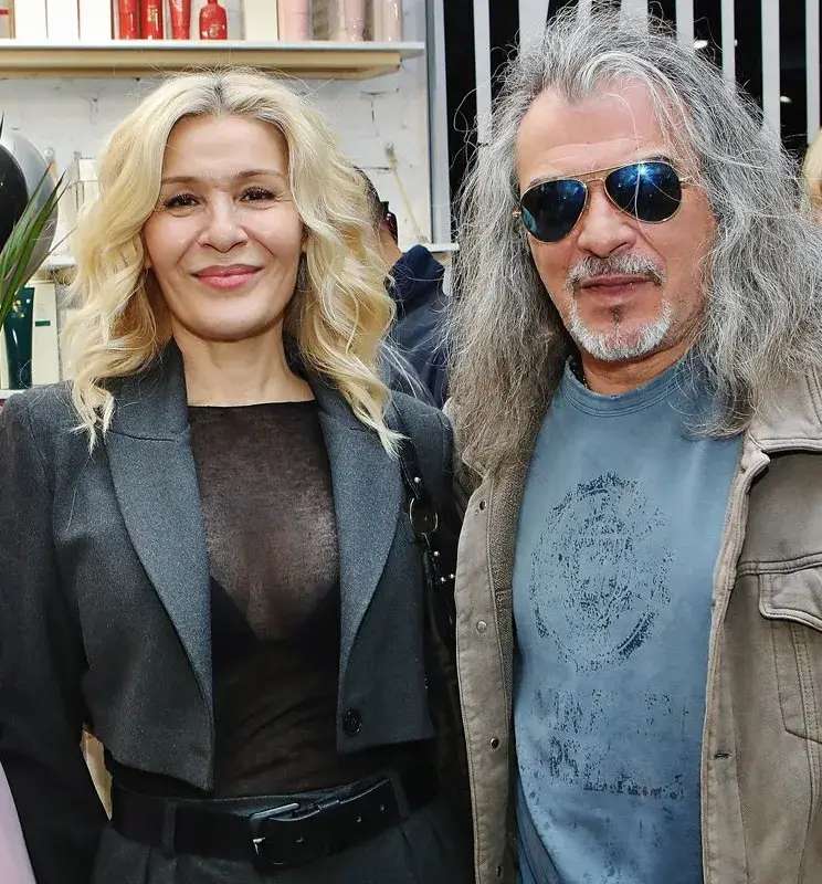 Гала сложи още по-големи гърди