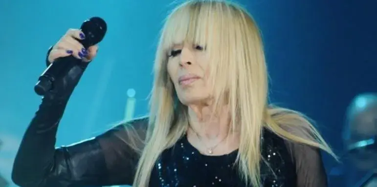 Лили Иванова колекционира вицове за възрастта си