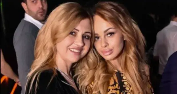 Майката на Сузанита пристава на гаджето в Англия