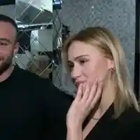 Мария Бакалова взе гаджето в Америка