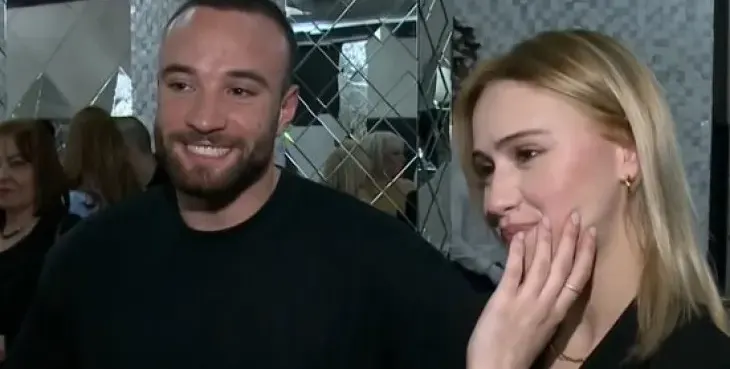 Мария Бакалова взе гаджето в Америка