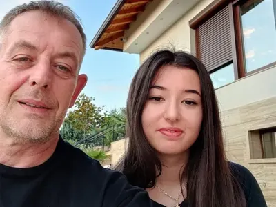 Mишо Билалов  изкара Великден  с дъщеря си японка