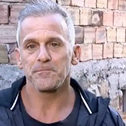 Мутренски истории: Данчо Йовчев  помете пешеходец  на светофар, дори не слезе от колата си