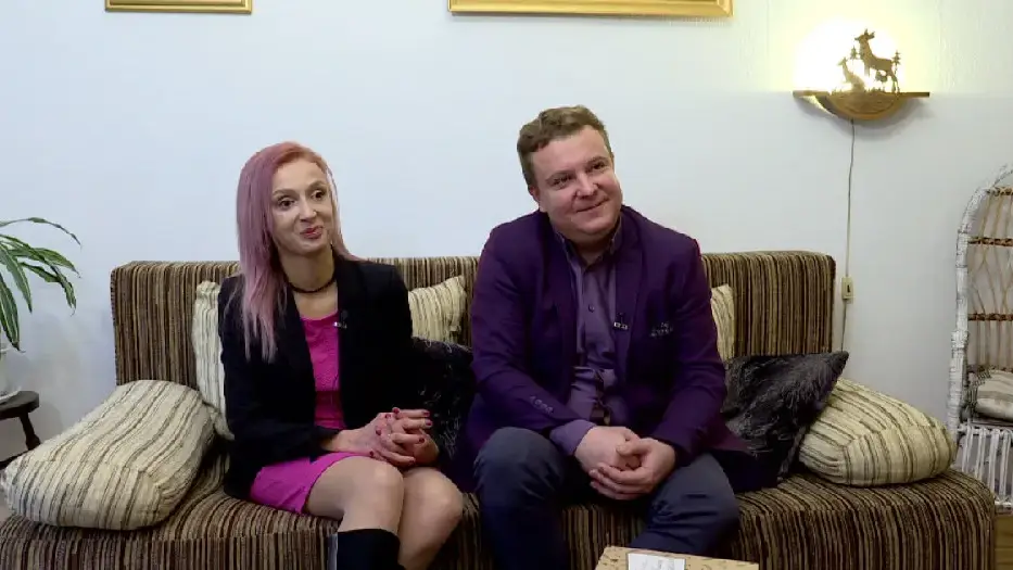 Папарашки удар: Вижте бившата жена на Васил Драганов в напреднала бременност с наедрял корем (СНИМКИ)