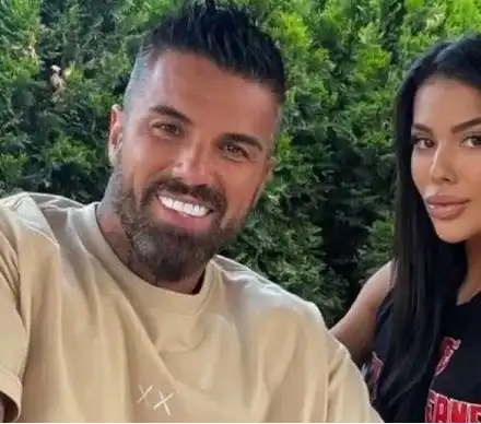 Последната жена на Джизъса го заряза заради манекен (Снимки)