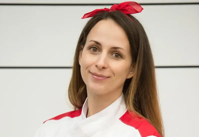 Пробутаха  връзкарка в  „Хелс китчън”