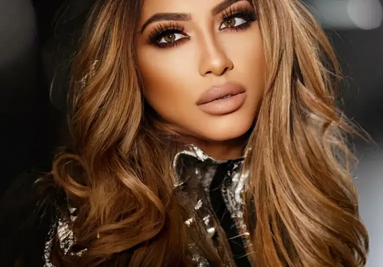 Роксана се загаджи с „ангел от ада“