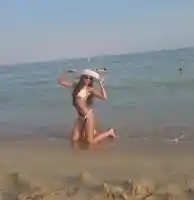 Теди Велинова и Гергана Гунчева лъснаха в сайт на бардаци в Австрия (ШОК снимки за възрастни)