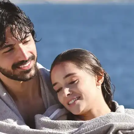 Валерия печели „Ергенът”