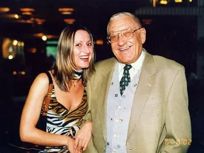 Вдовицата на Хачо раздаде вещите му