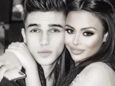 Веселата вдовица: Половинката на Денис Теофиков заби кикбоксьор (СНИМКИ)