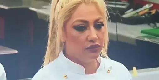 Вой срещу Роксана в „Хелс Китчън”, косата й влиза в чиниите