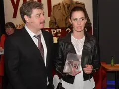 Камен Донев живее с 30-годишна красавица