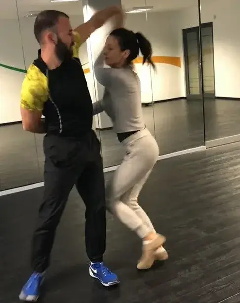 Яна Маринова: Контузих Месечков