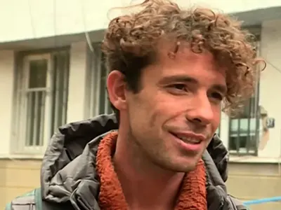 Явор Бахаров пуши по 5 джойнта на ден